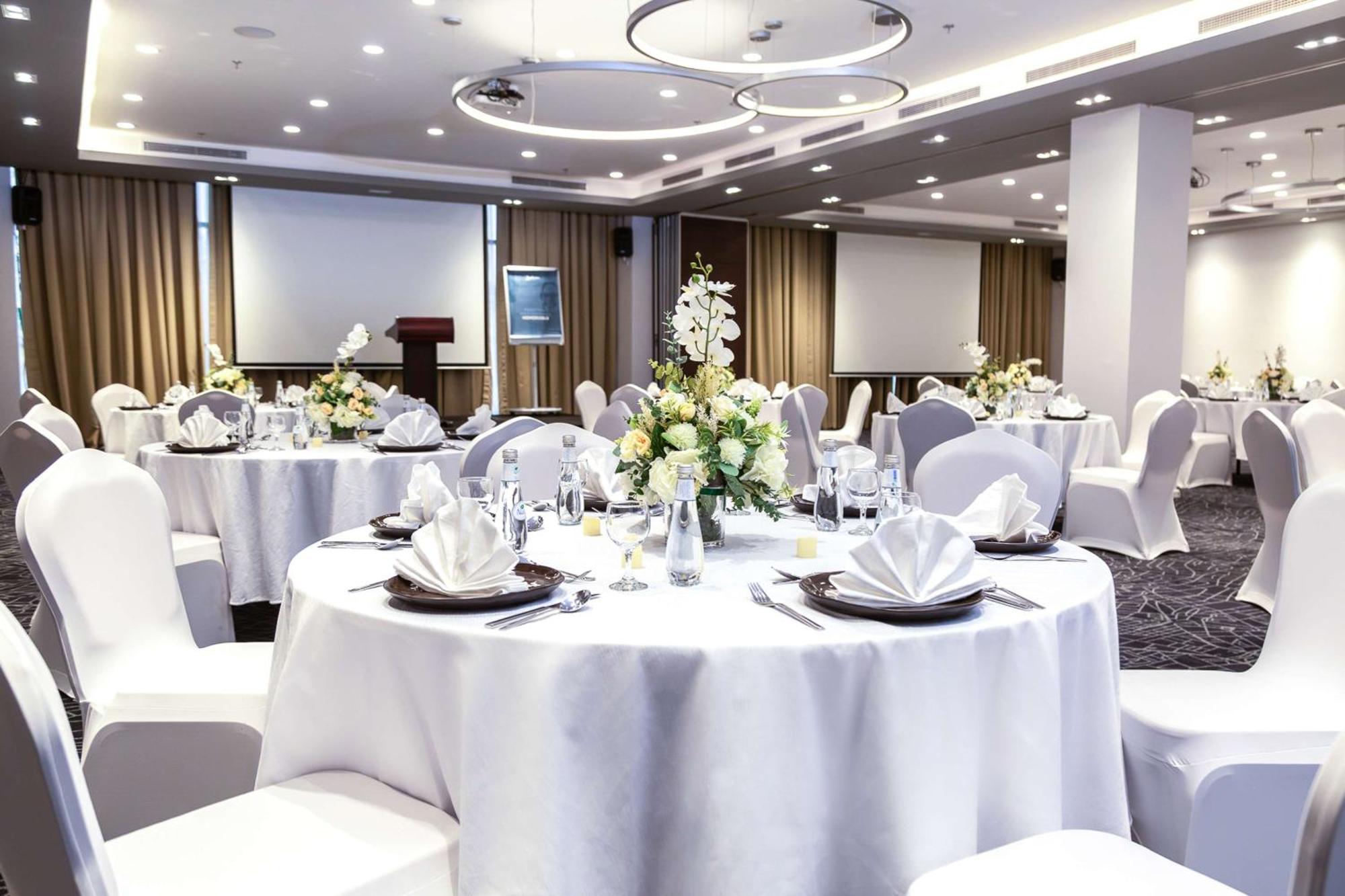 Radisson Hotel & Apartments Dammam Industrial City Kültér fotó