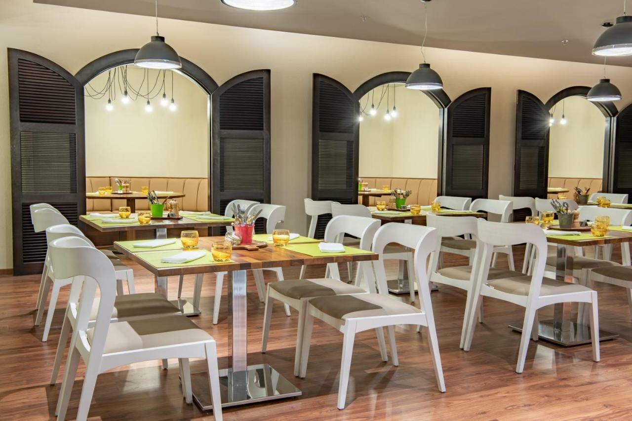 Radisson Hotel & Apartments Dammam Industrial City Kültér fotó