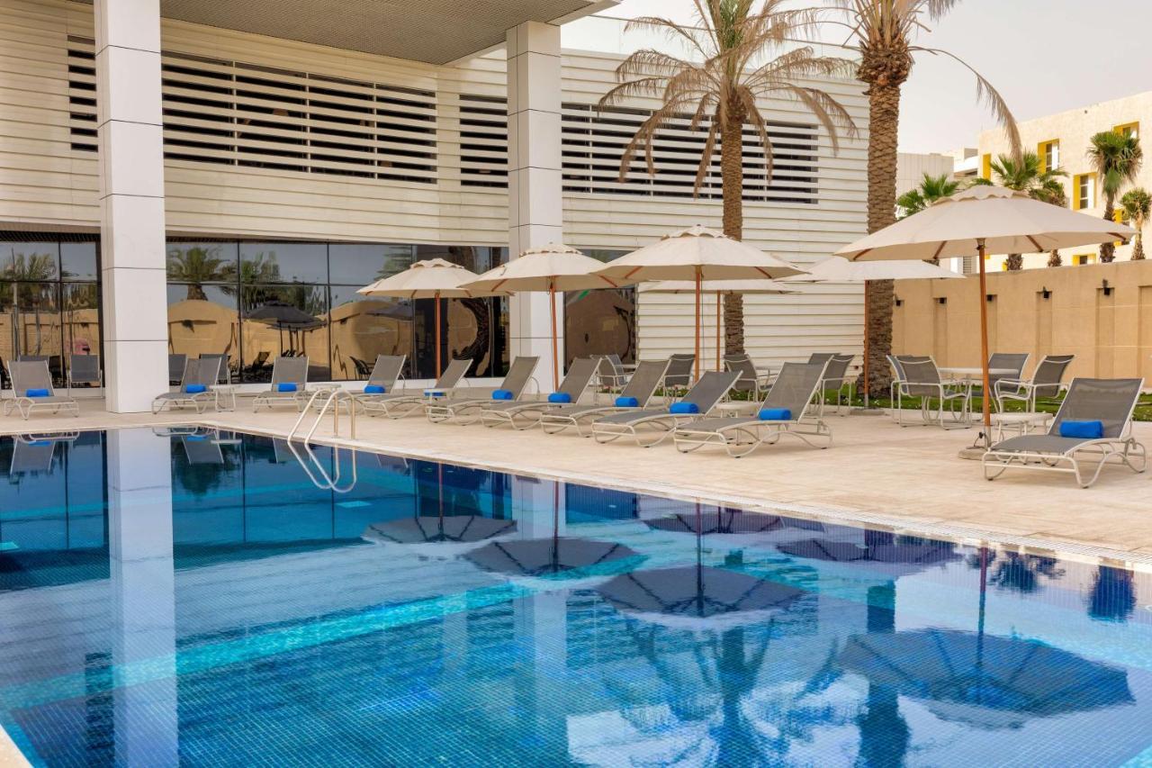 Radisson Hotel & Apartments Dammam Industrial City Kültér fotó